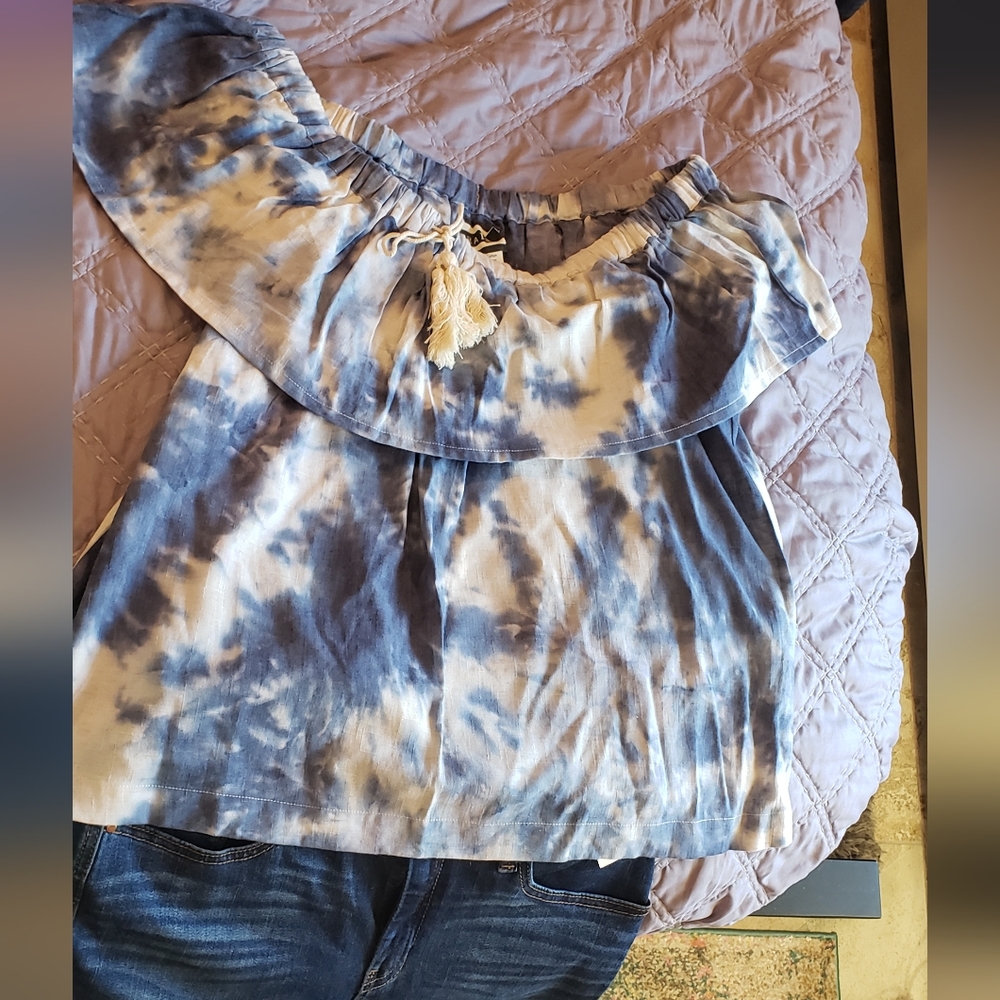 Tie-die Off the Shoulder Top